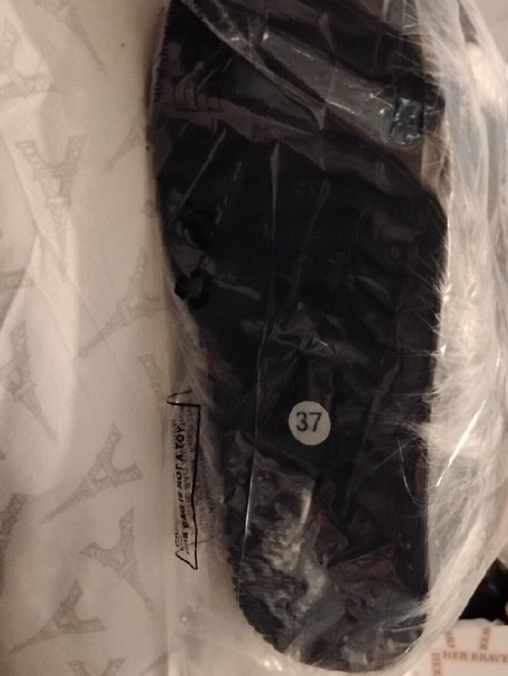 Black and White Faux Fur Fuzzy Boots Thick Treads Women's UK 37 / US 6.5-7 - Picture 2 of 3